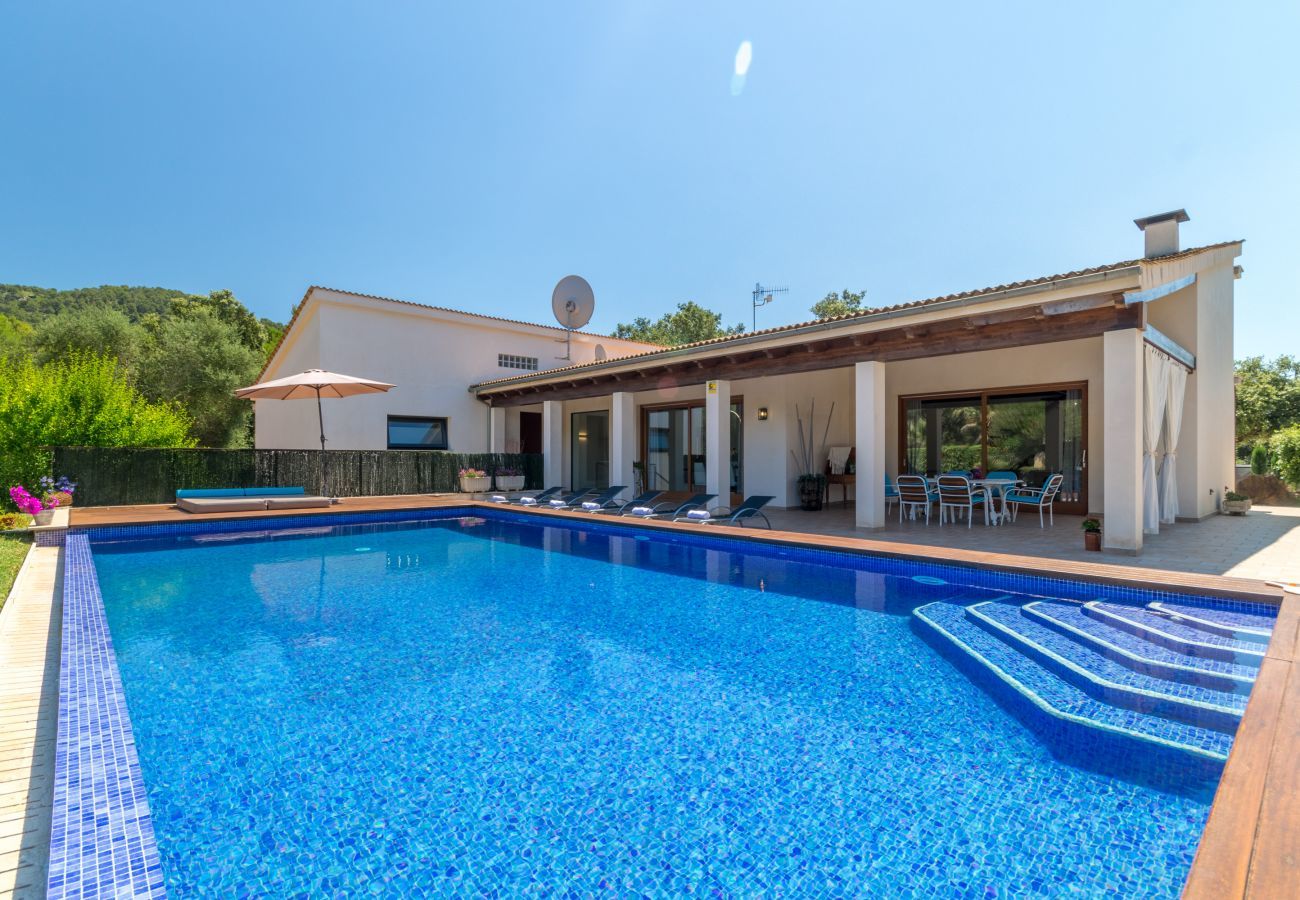 Villa mit freistehendem Haus, Klimaanlage, Wifi, Garten, privatem Schwimmbad