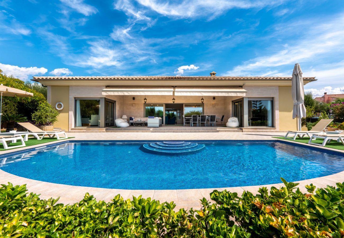 Wunderschöne Villa mit Schwimmbad